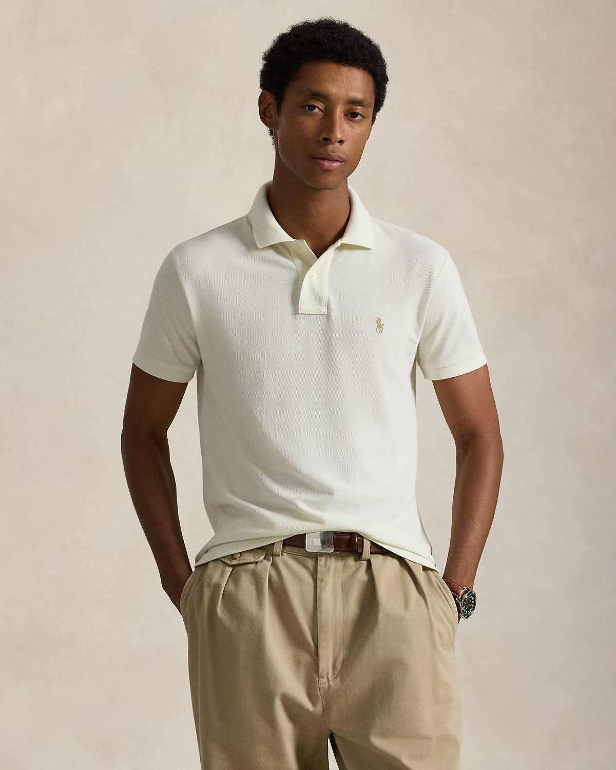 Polo Slim Fit con tapeta de tres botones